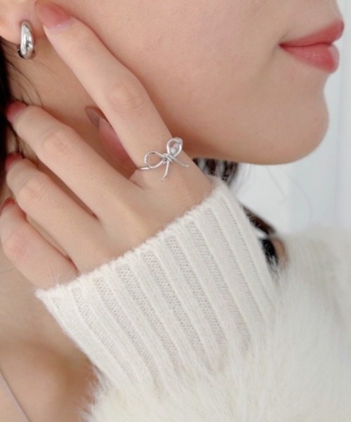 sowang（ソワン）の「リボンモチーフパールリング（リング・レディース・ゴールド/シルバー・FREE）」の7枚目の写真