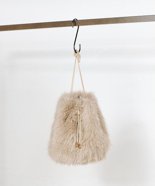 THE PAUSE（ザ ポーズ）の「【THE PAUSE】フェイクファードロストバッグ（ショルダーバッグ・レディース・ホワイト系その他/ブラウン・FREE）」の2枚目の写真