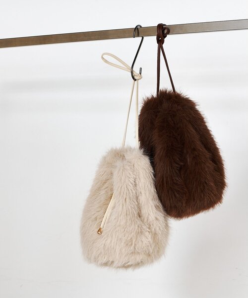 THE PAUSE（ザ ポーズ）の「【THE PAUSE】フェイクファードロストバッグ（ショルダーバッグ・レディース・ホワイト系その他/ブラウン・FREE）」の7枚目の写真