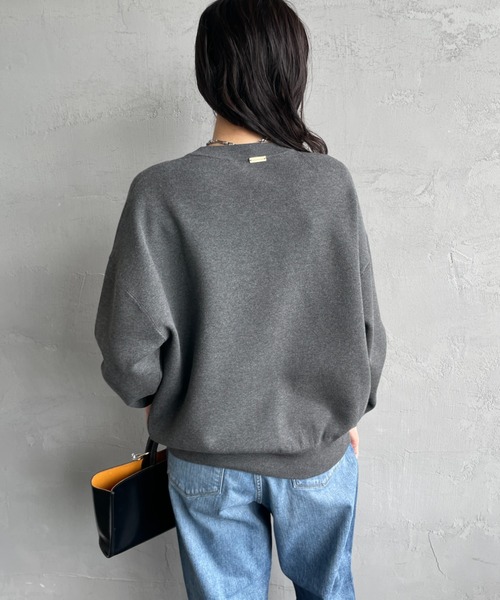 MICA&DEAL（マイカ＆ディール）の「[MICA&DEAL/マイカアンドディール] AMERICANAxMICA ロゴ刺繍ニット（ニット/セーター・レディース・ネイビー/キャメル/グレー・F）」の9枚目の写真