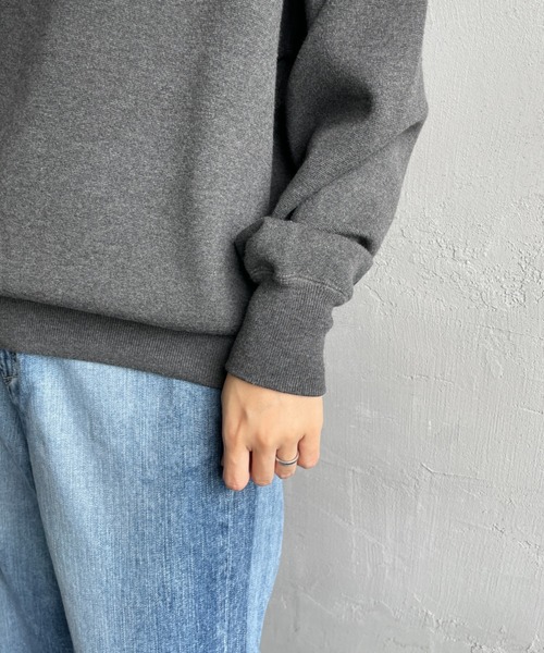 MICA&DEAL（マイカ＆ディール）の「[MICA&DEAL/マイカアンドディール] AMERICANAxMICA ロゴ刺繍ニット（ニット/セーター・レディース・ネイビー/キャメル/グレー・F）」の15枚目の写真