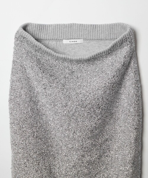 CINOH（チノ）の「＜CINOH＞グリッター ニット スカート（スカート・レディース・シルバー・36）」の6枚目の写真