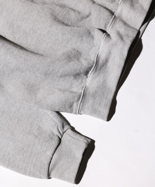 JERZEES（ジャージーズ）の「JERZEES / ジャージーズ PIGMENT DYE CREW NECK SWEAT ピグメントダイ（スウェット・メンズ・グリーン/ライトグリーン/レッド/モカ/ブラック/グレー・MEDIUM/LARGE/X-LARGE）」の19枚目の写真