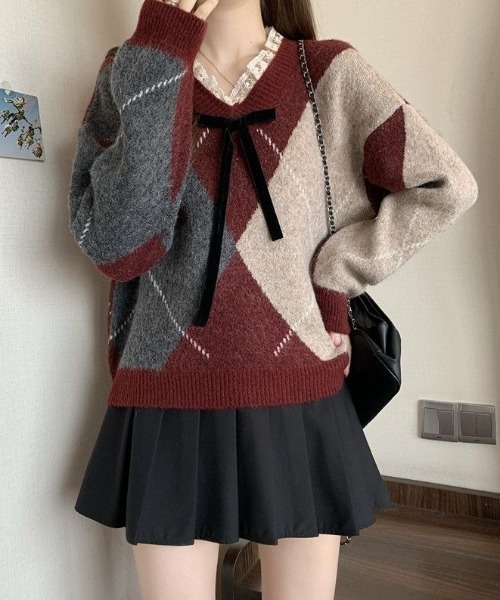 ViViDAY（ビビデー）の「レースVネック　フロントリボン　ニットプルオーバー（ニット/セーター・レディース・ワインレッド/ブラウン系その他・M）」の3枚目の写真