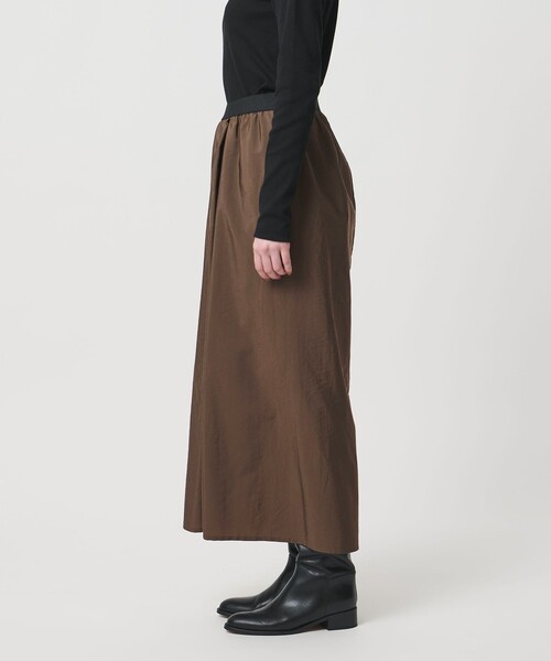 UNITED ARROWS（ユナイテッドアローズ）の「MANTECO パッチポケット タイト スカート ‐ウォッシャブル‐（スカート・レディース・ブラック/ダークブラウン・38/36）」の4枚目の写真