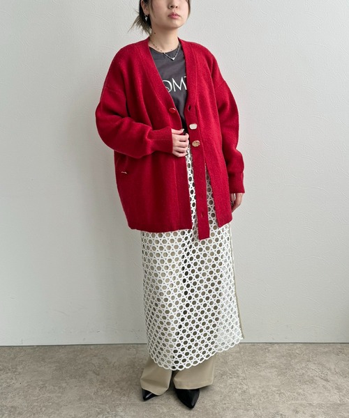 LHELBIE（レルビエ）の「アソート釦ニットカーディガン（カーディガン/ボレロ・レディース・レッド/ブラック/アイボリー・M）」の4枚目の写真