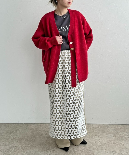 LHELBIE（レルビエ）の「アソート釦ニットカーディガン（カーディガン/ボレロ・レディース・レッド/ブラック/アイボリー・M）」の7枚目の写真