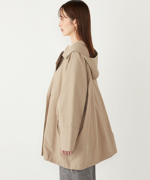 SHIPS Colors(シップス カラーズ)の「SHIPS Colors:フード トレンチ ハーフ コート(トレンチコート・レディース・ベージュ/ネイビー・SMALL/MEDIUM)」の8枚目の写真