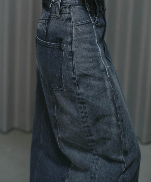 THINGS THAT MATTER（シングス ザット マター）の「REMAKE DENIM SKIRT / リメイク デニム スカート（デニムスカート・レディース・ブルー/ブラック・2/1）」の18枚目の写真