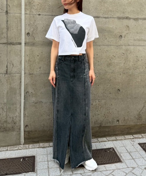 THINGS THAT MATTER(シングス ザット マター)の「REMAKE DENIM SKIRT / リメイク デニム スカート(デニムスカート・レディース・ブルー/ブラック・2/1)」の12枚目の写真