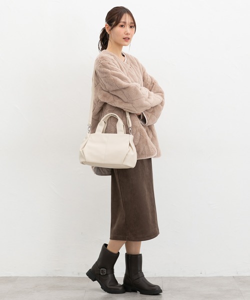 Honeys（ハニーズ）の「やわらかハンドバッグ（ハンドバッグ・レディース・アイボリー/グレイッシュベージュ/ダークブラウン/ブラック・FREE）」の8枚目の写真