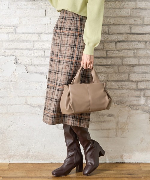 Honeys（ハニーズ）の「やわらかハンドバッグ（ハンドバッグ・レディース・アイボリー/グレイッシュベージュ/ダークブラウン/ブラック・FREE）」の12枚目の写真