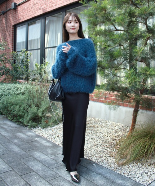 フラッフィールーズニット / 長袖 クルーネック ボリューム袖 シャギー