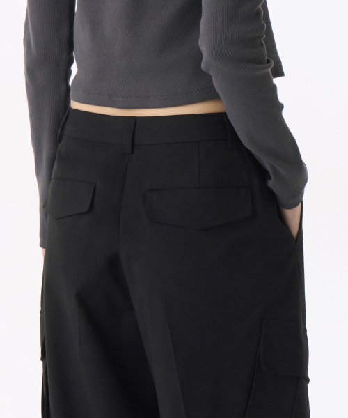 MUSINSA STANDARD WOMAN（ムシンサスタンダードウーマン）の「ウィメンズパラシュートカーゴスラックス[ブラック]（スラックス・レディース・その他・34/32/30/31/24/25/26/27/28/29）」の6枚目の写真