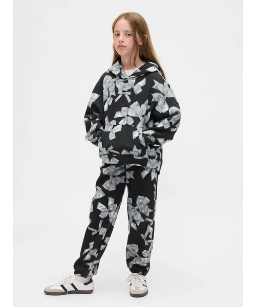 GAP(ギャップ)の「リラックスフィット リボン ジョガーパンツ (キッズ)(スウェットパンツ・キッズ・ブラック・120cm/110cm/160cm/150cm/140cm/130cm)」の2枚目の写真