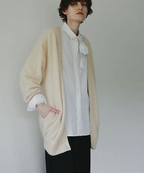 美品♡ ETRE TOKYO ローゲージニットロングカーディガン アイボリー ETRE TOKYO（エトレトウキョウ）の「ローゲージニットロングカーデ