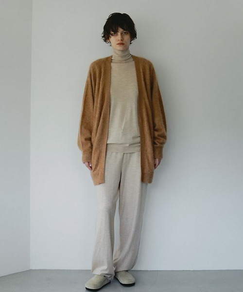 ETRE TOKYO(エトレトウキョウ)の「SANTEカシミヤヘアリーニットカーディガン(カーディガン/ボレロ・レディース・ピンク/ベージュ/アイボリー・FREE)」の8枚目の写真