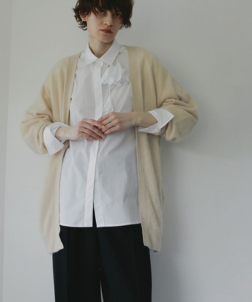ETRE TOKYO(エトレトウキョウ)の「SANTEカシミヤヘアリーニットカーディガン(カーディガン/ボレロ・レディース・ピンク/ベージュ/アイボリー・FREE)」の15枚目の写真