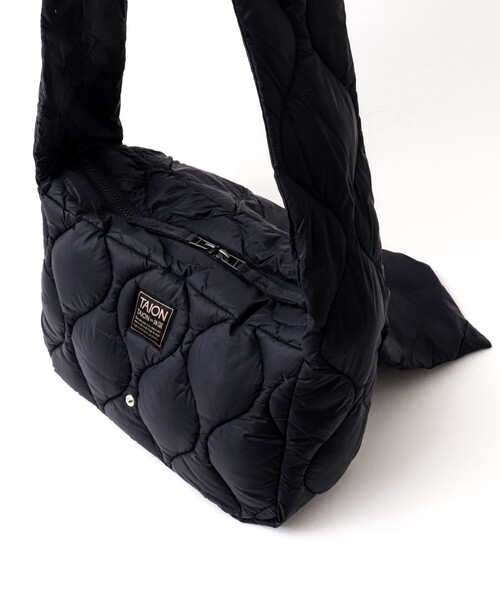 TAION（タイオン）の「【TAION / タイオン】MILITARY MESSENGER DOWN BAG M（ショルダーバッグ・メンズ・ブラック/ブラウン系その他/ダークネイビー・FREE）」の10枚目の写真