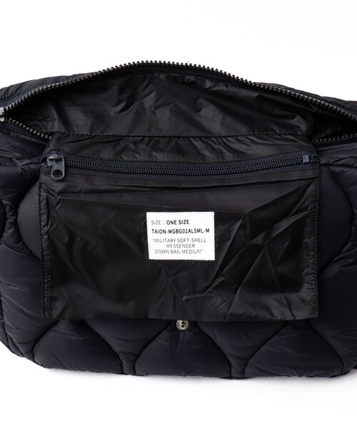 TAION（タイオン）の「【TAION / タイオン】MILITARY MESSENGER DOWN BAG M（ショルダーバッグ・メンズ・ブラック/ブラウン系その他/ダークネイビー・FREE）」の15枚目の写真