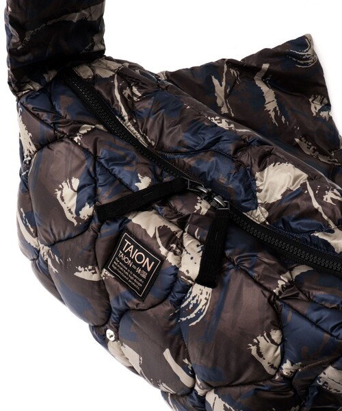 TAION（タイオン）の「【TAION / タイオン】MILITARY MESSENGER DOWN BAG M（ショルダーバッグ・メンズ・ブラック/ブラウン系その他/ダークネイビー・FREE）」の22枚目の写真
