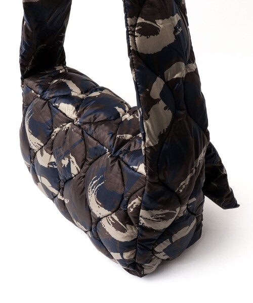 TAION（タイオン）の「【TAION / タイオン】MILITARY MESSENGER DOWN BAG M（ショルダーバッグ・メンズ・ブラック/ブラウン系その他/ダークネイビー・FREE）」の18枚目の写真