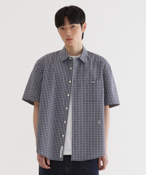 COVERNAT(カバーナット)の「ギンガムハーフシャツ Dark Navy(シャツ/ブラウス・レディース・その他・SMALL/MEDIUM/LARGE/X-LARGE)」の1枚目の写真