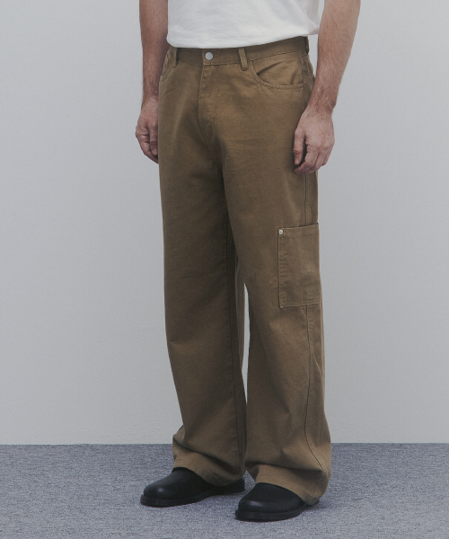 And Again（アンドアゲイン）の「コットンワイドパッチポケットパンツ（ダークベージュ）（その他パンツ・メンズ・その他・SMALL/MEDIUM/LARGE）」の2枚目の写真