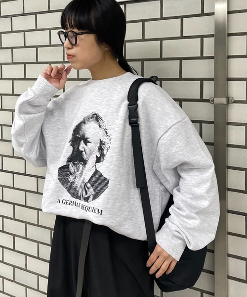 COLONY 2139（コロニートゥーワンスリーナイン）の「GERMAN REQUIEMスウェットクルーネック（スウェット・メンズ・グレー/チャコールグレー・MEDIUM/LARGE）」の11枚目の写真