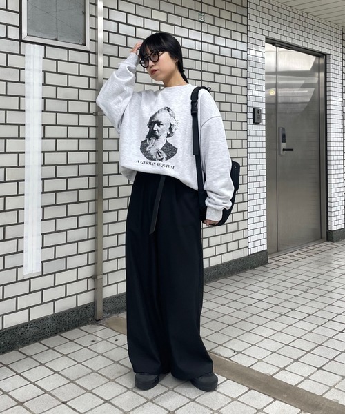 COLONY 2139（コロニートゥーワンスリーナイン）の「GERMAN REQUIEMスウェットクルーネック（スウェット・メンズ・グレー/チャコールグレー・MEDIUM/LARGE）」の13枚目の写真