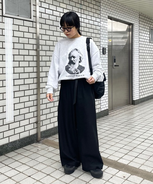 COLONY 2139（コロニートゥーワンスリーナイン）の「GERMAN REQUIEMスウェットクルーネック（スウェット・メンズ・グレー/チャコールグレー・MEDIUM/LARGE）」の14枚目の写真