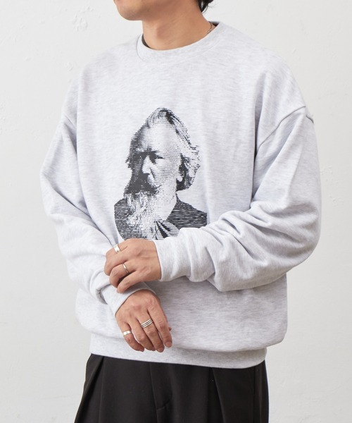 COLONY 2139（コロニートゥーワンスリーナイン）の「GERMAN REQUIEMスウェットクルーネック（スウェット・メンズ・グレー/チャコールグレー・MEDIUM/LARGE）」の16枚目の写真