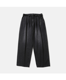 MOIF（モイフ）の「[AW25] WIDE BELTED DENIM PANTS / WASHED BLACK（デニムパンツ）」