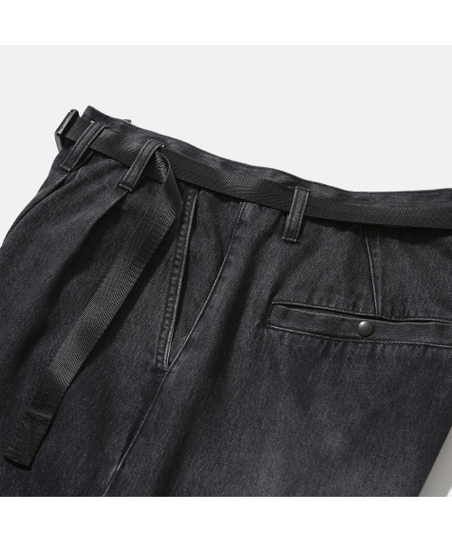 MOIF（モイフ）の「[AW25] WIDE BELTED DENIM PANTS / WASHED BLACK（デニムパンツ・メンズ・その他・2(M)/3(L)/1(S)）」の2枚目の写真