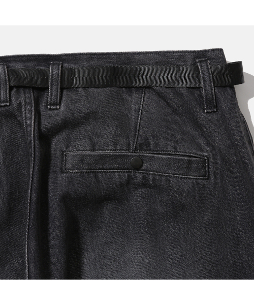 MOIF（モイフ）の「[AW25] WIDE BELTED DENIM PANTS / WASHED BLACK（デニムパンツ・メンズ・その他・2(M)/3(L)/1(S)）」の5枚目の写真