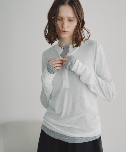 Auntie Rosa Holiday(アンティローザホリデー)の「シアーリブヘンリーネックトップス(Tシャツ/カットソー・レディース・グレー/ラベンダー/ライム/ピンク/アイボリー/ブラック・FREE)」の1枚目の写真