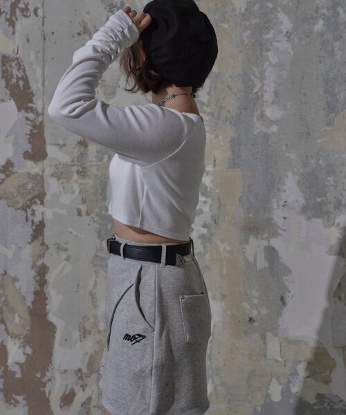 Mavie..7（メヴィセットゥ）の「【Mavie..7】カップ付インナーロンT（Tシャツ/カットソー・レディース・ブラック/オフホワイト・FREE）」の15枚目の写真