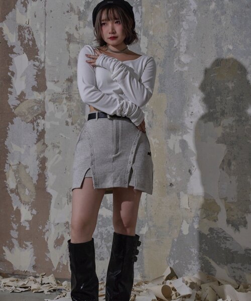 Mavie..7（メヴィセットゥ）の「【Mavie..7】カップ付インナーロンT（Tシャツ/カットソー・レディース・ブラック/オフホワイト・FREE）」の17枚目の写真