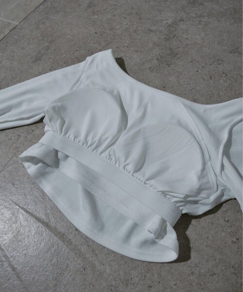 Mavie..7（メヴィセットゥ）の「【Mavie..7】カップ付インナーロンT（Tシャツ/カットソー・レディース・ブラック/オフホワイト・FREE）」の6枚目の写真