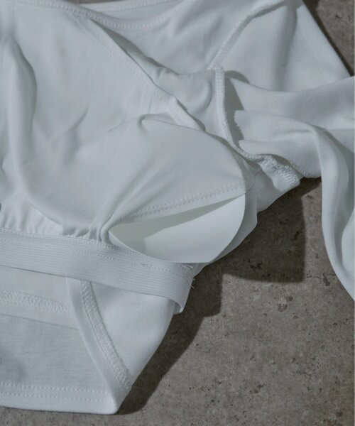 Mavie..7（メヴィセットゥ）の「【Mavie..7】カップ付インナーロンT（Tシャツ/カットソー・レディース・ブラック/オフホワイト・FREE）」の7枚目の写真