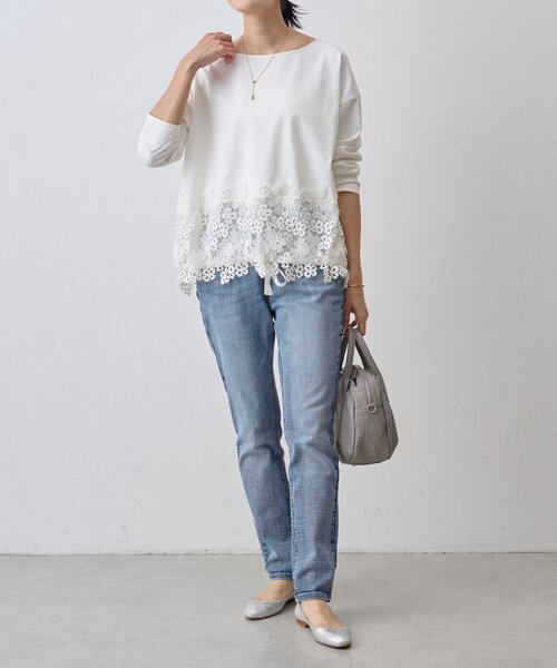 BEARDSLEY（ビアズリー）の「裾レースカットソー（Tシャツ/カットソー・レディース・アイボリー/ブラック・FREE）」の5枚目の写真