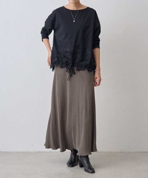 新品タグ付き　BEARDSLEY ビアズリー　完売品　裾レース　F ブラック 裾レースカットソー（Tシャツ/カットソー）｜BEARDSLEY（ビアズリー