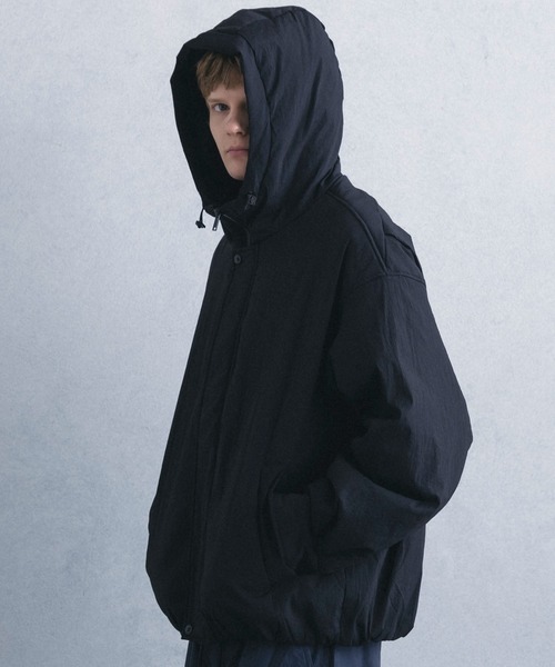 +phenix(プラスフェニックス)の「【WEB・直営店限定】+phenix(プラスフェニックス)PADDED HOODED JACKET パデッド フーデッド ジャケット(その他アウター・メンズ・グレー/ブラック・M/L)」の11枚目の写真
