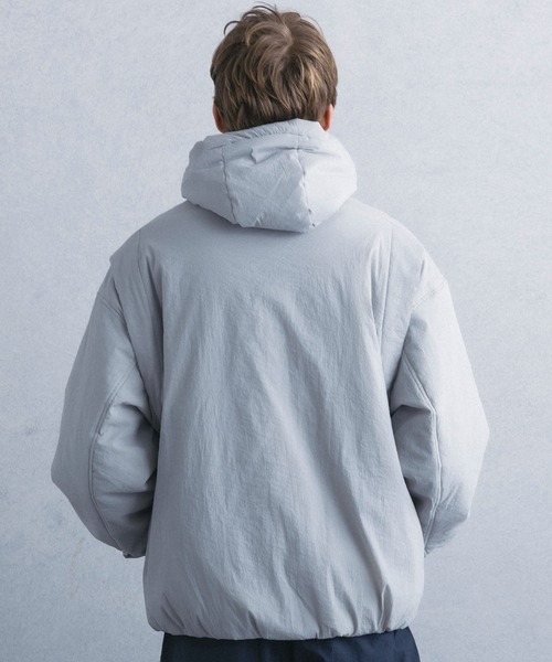 +phenix(プラスフェニックス)の「【WEB・直営店限定】+phenix(プラスフェニックス)PADDED HOODED JACKET パデッド フーデッド ジャケット(その他アウター・メンズ・グレー/ブラック・M/L)」の13枚目の写真