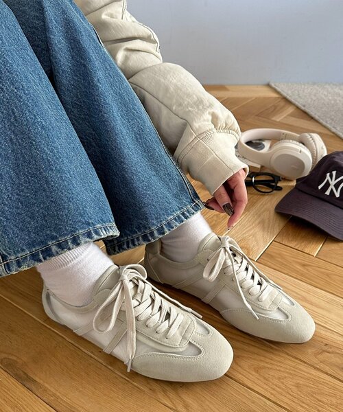 DISCOAT(ディスコート)の「シアーバレエスニーカー(スニーカー・レディース・アイボリー/ブラック・LARGE/MEDIUM)」の3枚目の写真