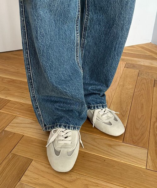 DISCOAT(ディスコート)の「シアーバレエスニーカー(スニーカー・レディース・アイボリー/ブラック・LARGE/MEDIUM)」の4枚目の写真