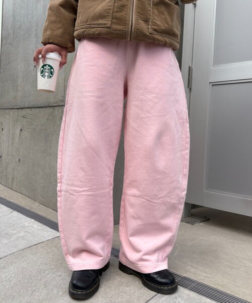 CIAOPANIC TYPY（チャオパニックティピー）の「【UNISEX】ピグメント裏毛スウェットカーブパンツ（その他パンツ・レディース・チャコールグレー/ピンク/ベージュ・MEDIUM/LARGE）」の16枚目の写真