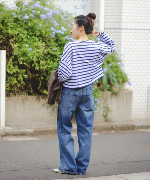 le.coeur blanc（ルクールブラン）の「HealthyDENIMヘルシーデニムPinkPepper（デニムパンツ・レディース・ネイビー/ブルー・38/36）」の21枚目の写真