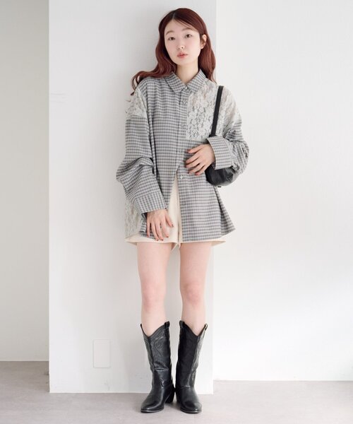 Kastane（カスタネ）の「【1.1(木)0:00発売/S.Mサイズ展開/WEB先行】パッチワークレースシャツ（シャツ/ブラウス・レディース・ブラック/ライトグレー・SMALL/MEDIUM）」の7枚目の写真