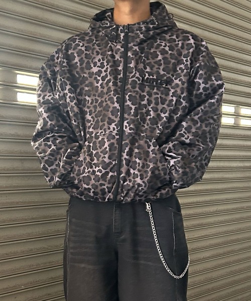 NYLAUS(ナイラス)の「【NYS】2026新作 総柄 ジップアップ マウンテンパーカー ダブルジップブルゾン(ブルゾン・メンズ・ブラック/カモフラージュ/レオパード・L/M/S)」の1枚目の写真